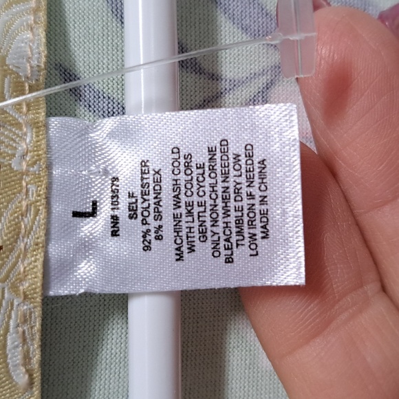 Davina Vibrant Green Floral V- Neck Short Sleeve Dress. Size Large NWOT - Picture 8 of 8